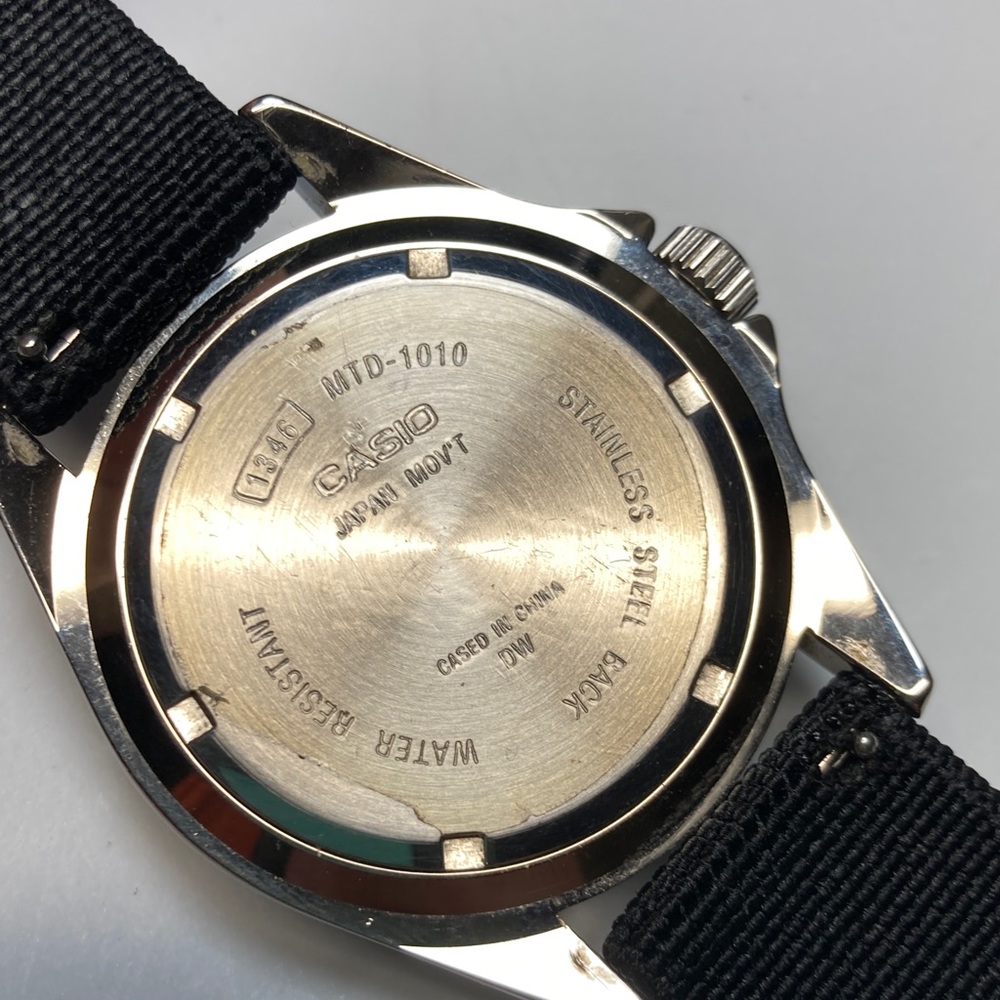 Casio vintage MTD-1010 dive watch, new fabric strap, new battery, black dial - Picture 13 of 15